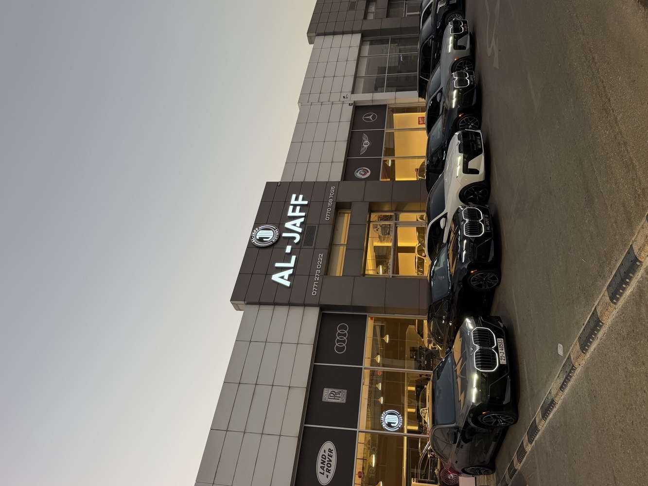 showroom-image